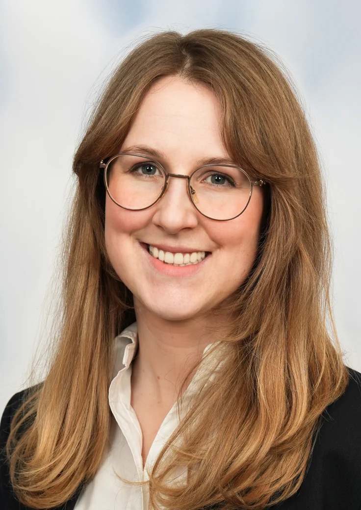 portrait-linda-albrecht@2x